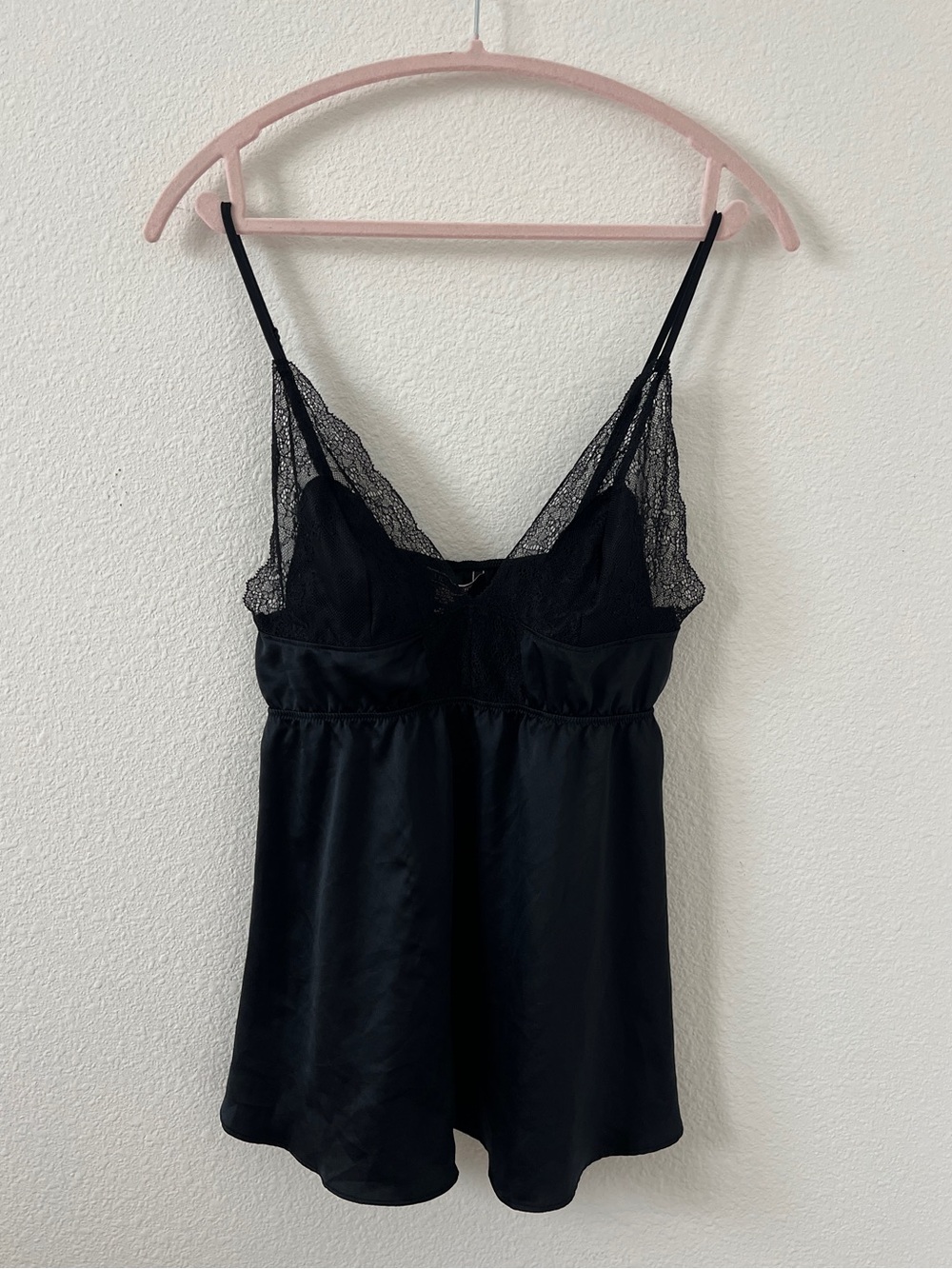 🖤 Victoria’s Secret Satin & Black Lace-Trim Babydoll Cami 🖤